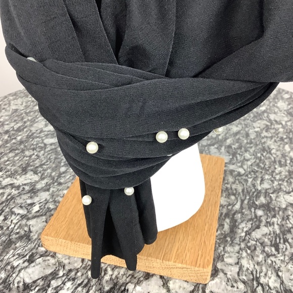 Black with Pearl Accent Fashion Bun Cap Hair Wrap - Picture 7 of 8